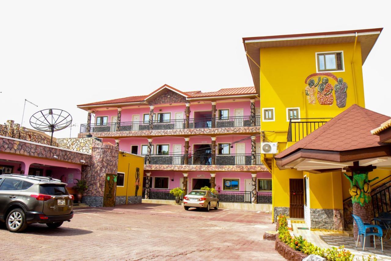 Hilton View Hotel Ogbodjo 外观 照片