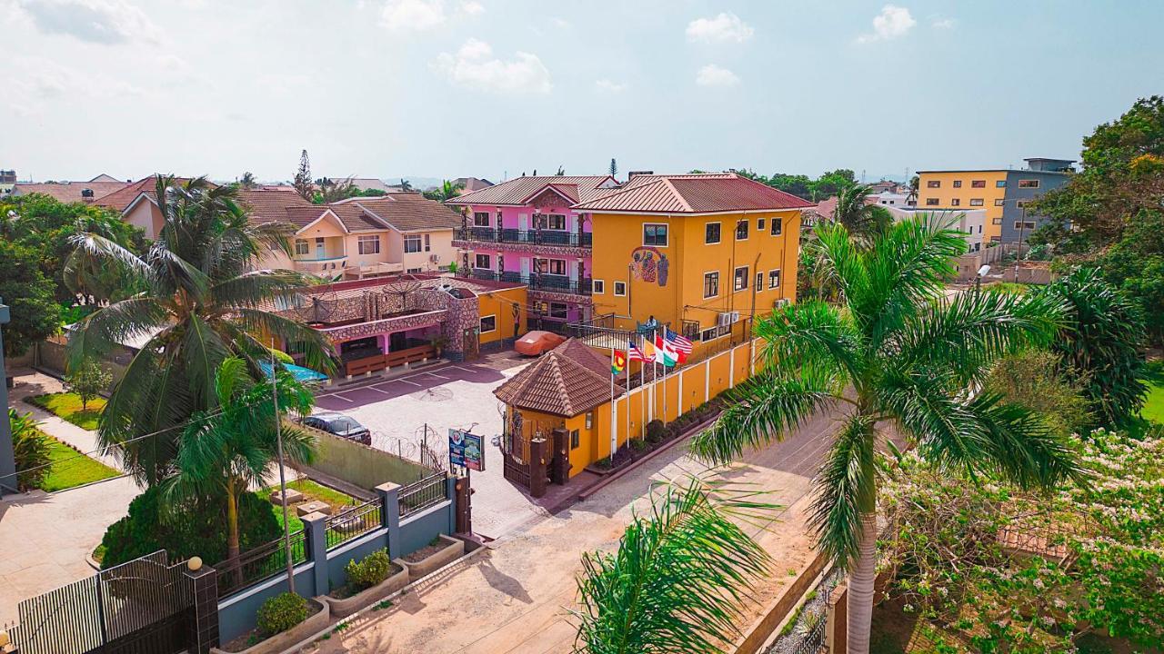 Hilton View Hotel Ogbodjo 外观 照片