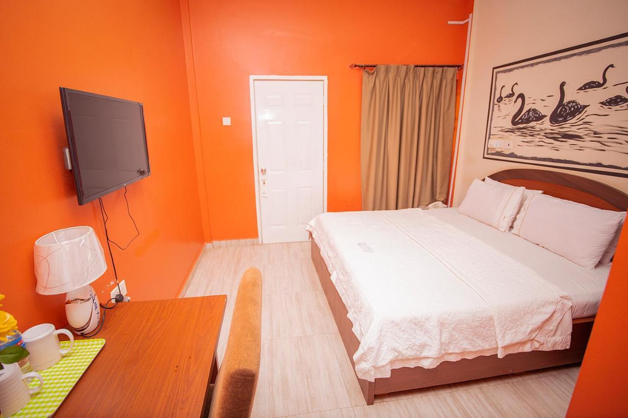 Hilton View Hotel Ogbodjo 外观 照片