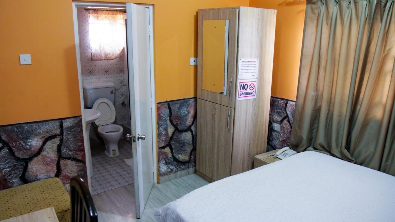 Hilton View Hotel Ogbodjo 外观 照片