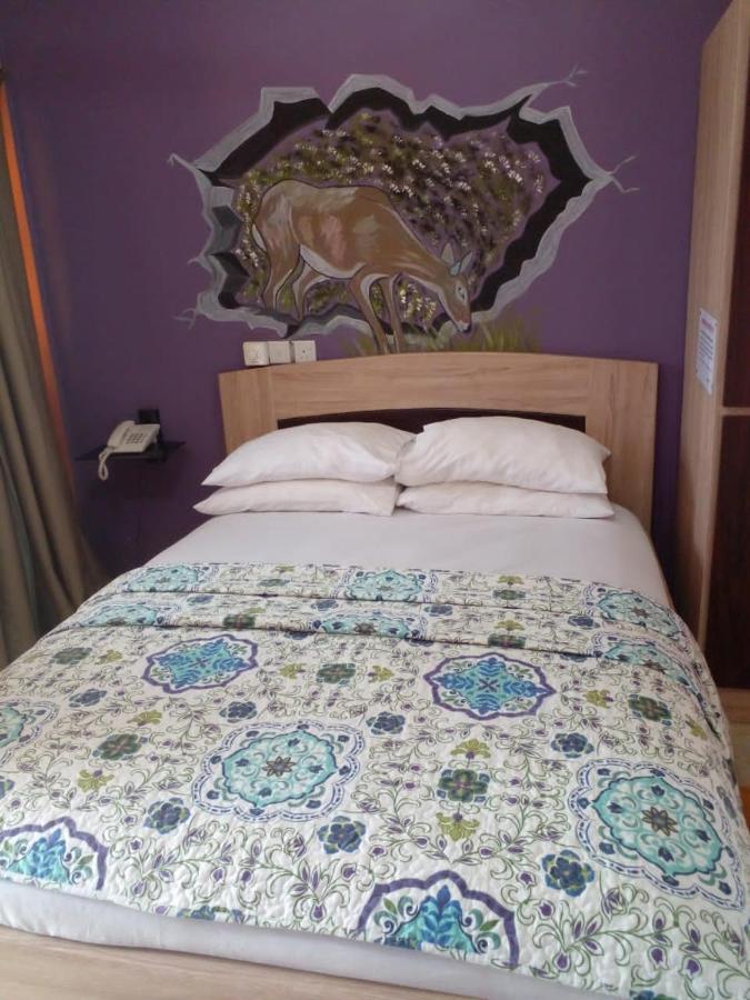 Hilton View Hotel Ogbodjo 外观 照片
